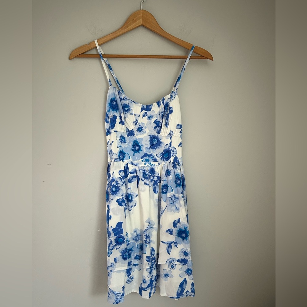 NWT Blush & Day White & Blue Floral Mini Dress – Size S, Adjustable Straps